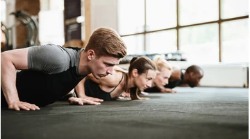 Beylikdüzü’nde Fitness ve Yüzmeyi Aynı Gün İçinde Birleştirmek